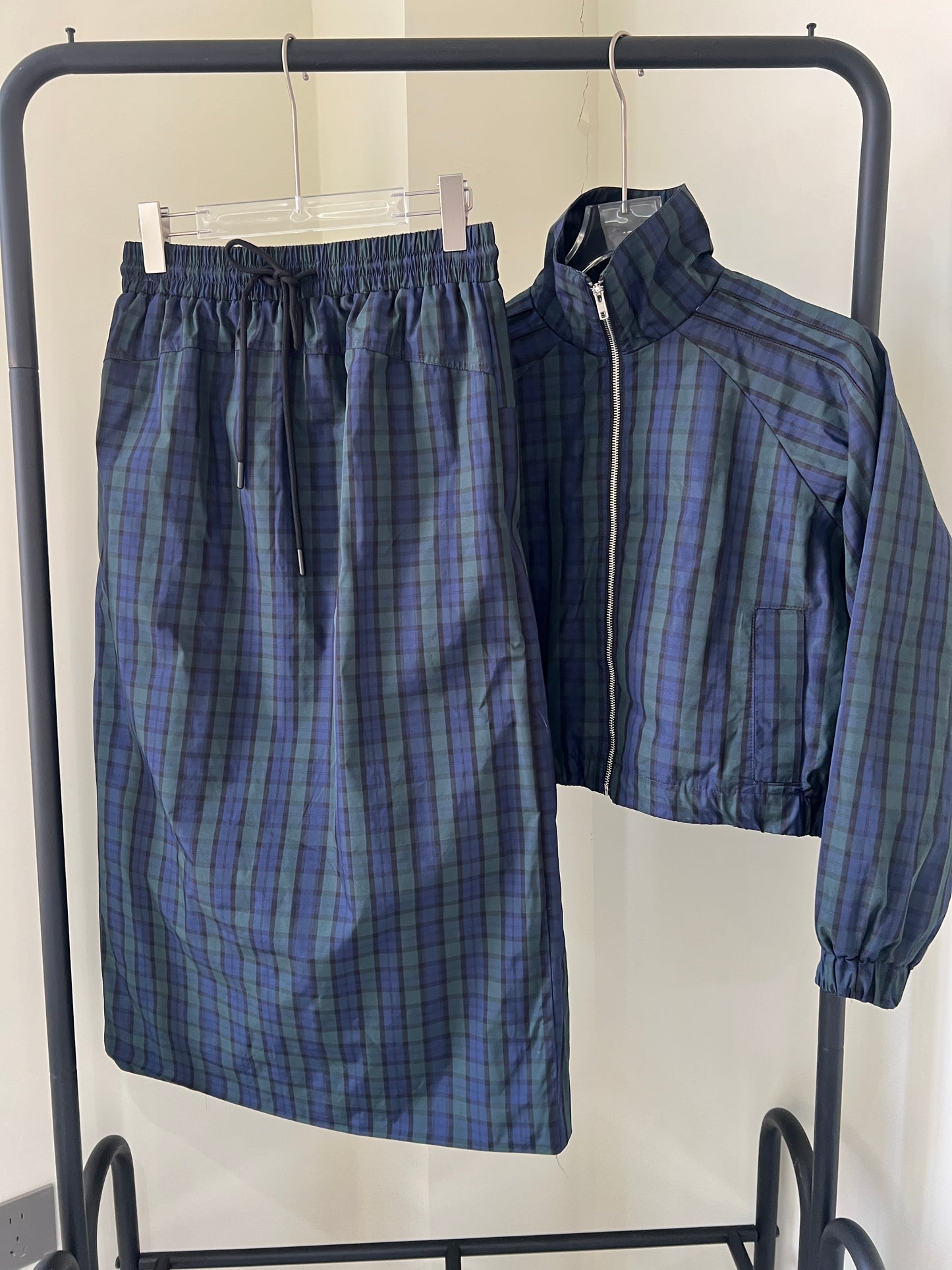 Plaid Wide-Sleeve Zip Top