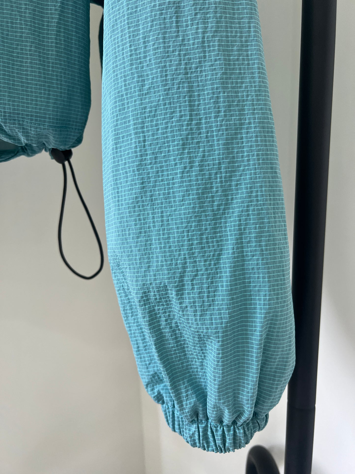 Dark Checkered Drawstring  Cropped Stand Collar Jacket