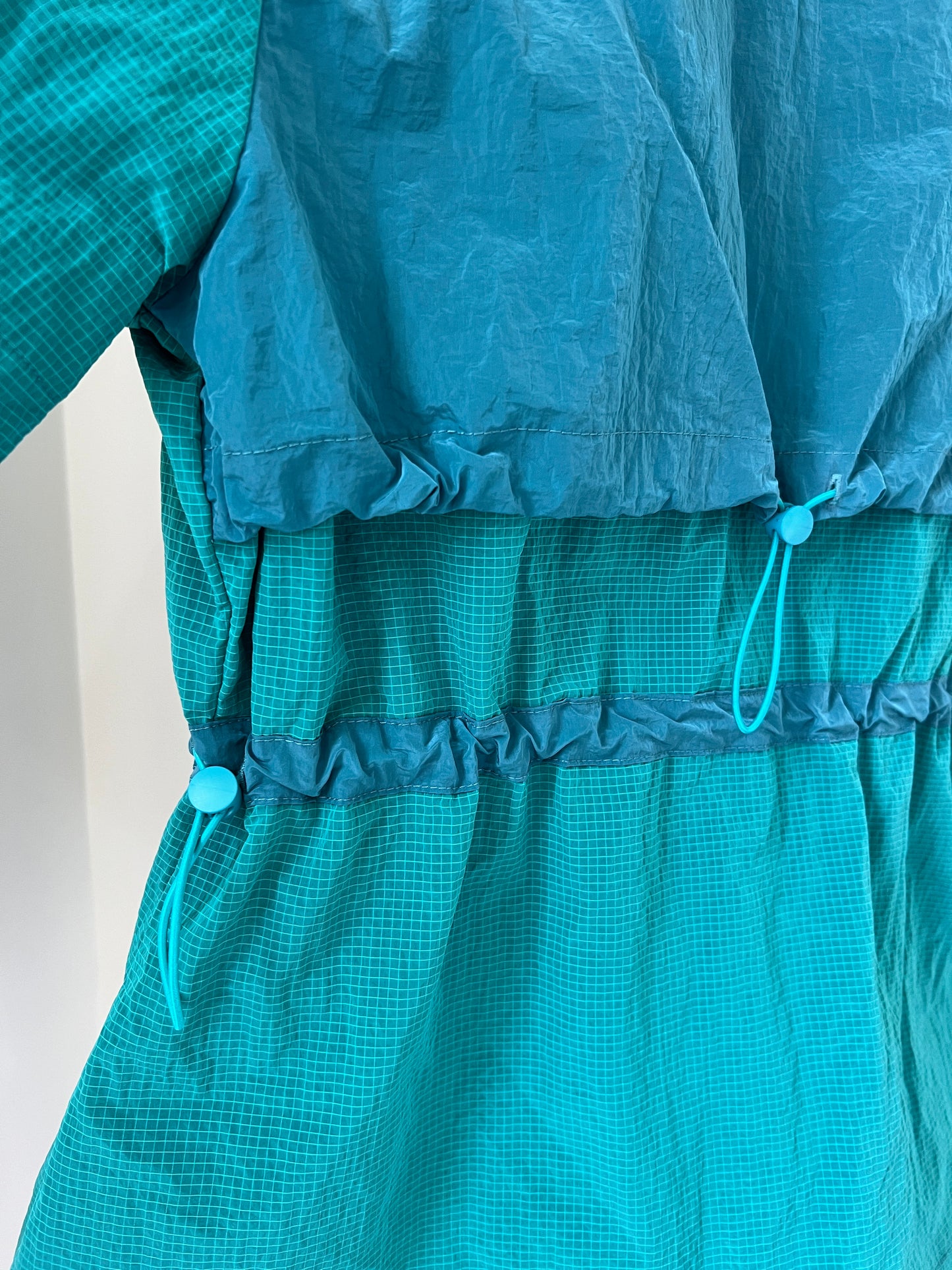 Color-Block Mid-Length  Short-Sleeve Jacket