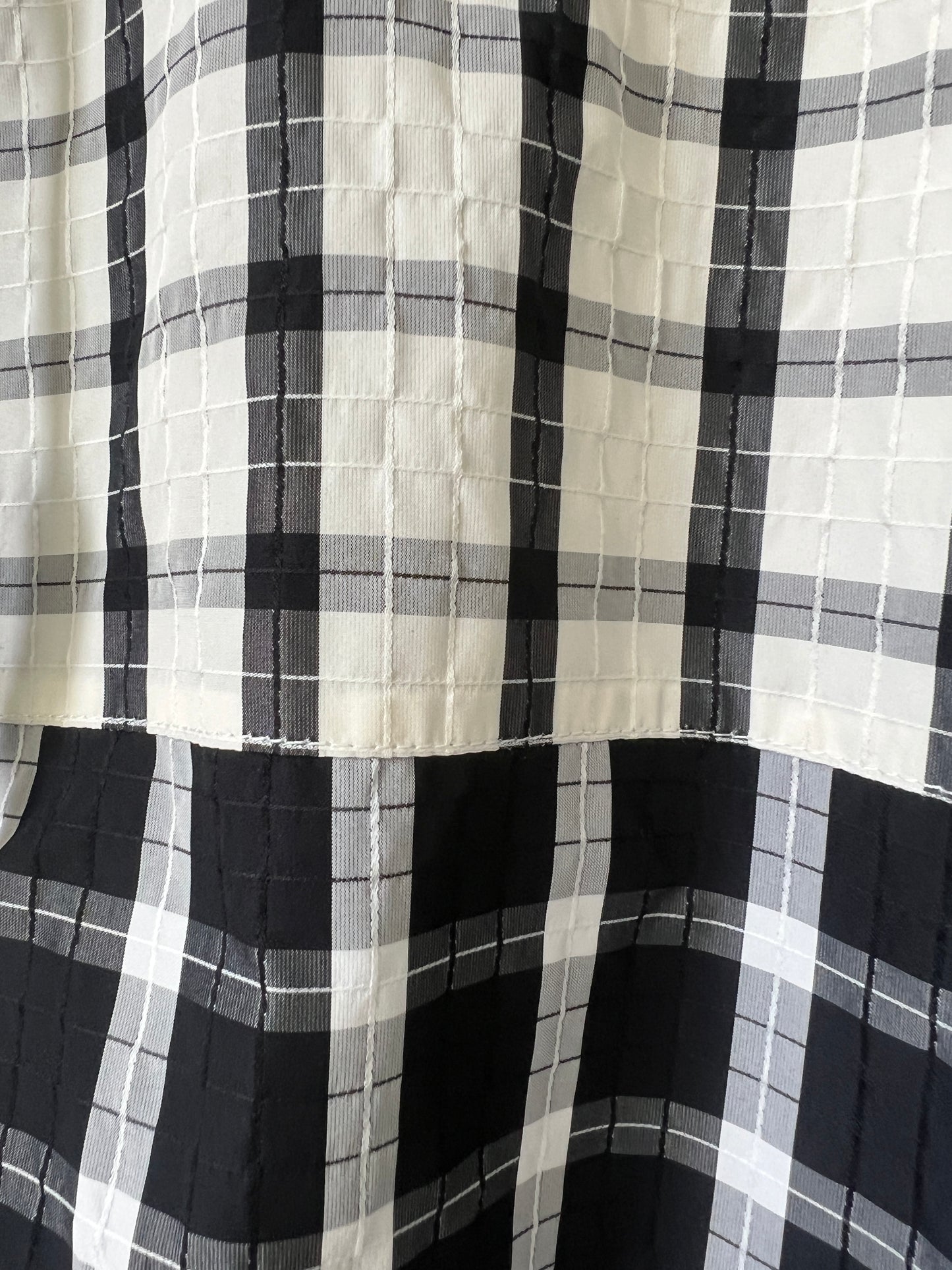 Plaid bubble zip top