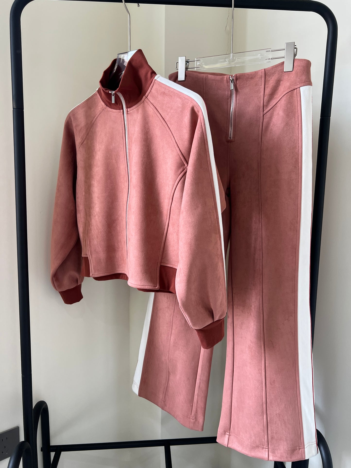 Suede Contrast-Color Wide-Leg Pants