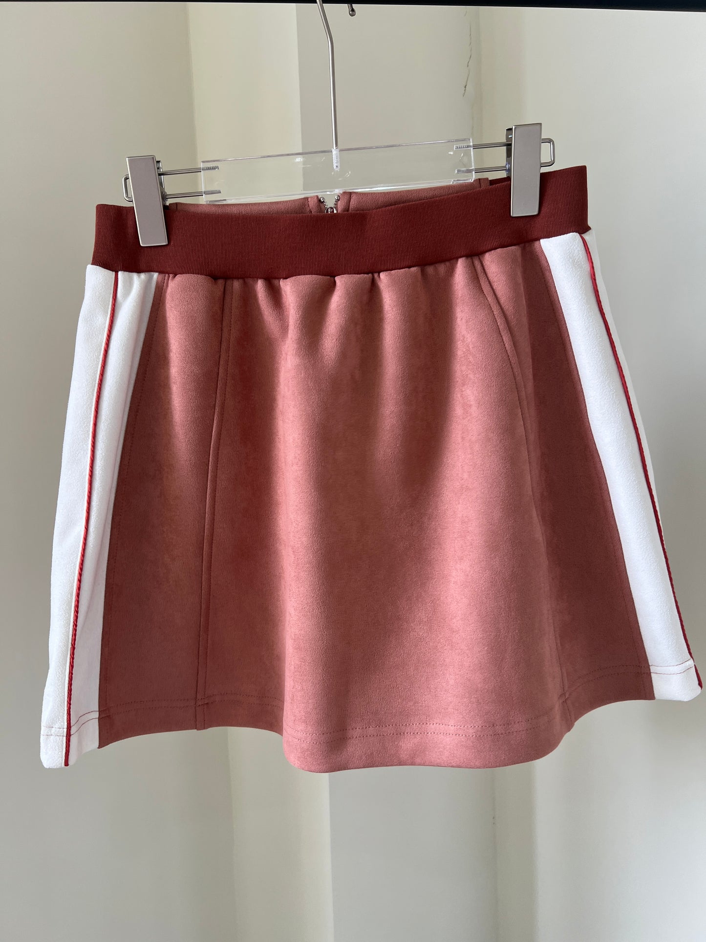 Suede Contrast-Color Midi Skirt 