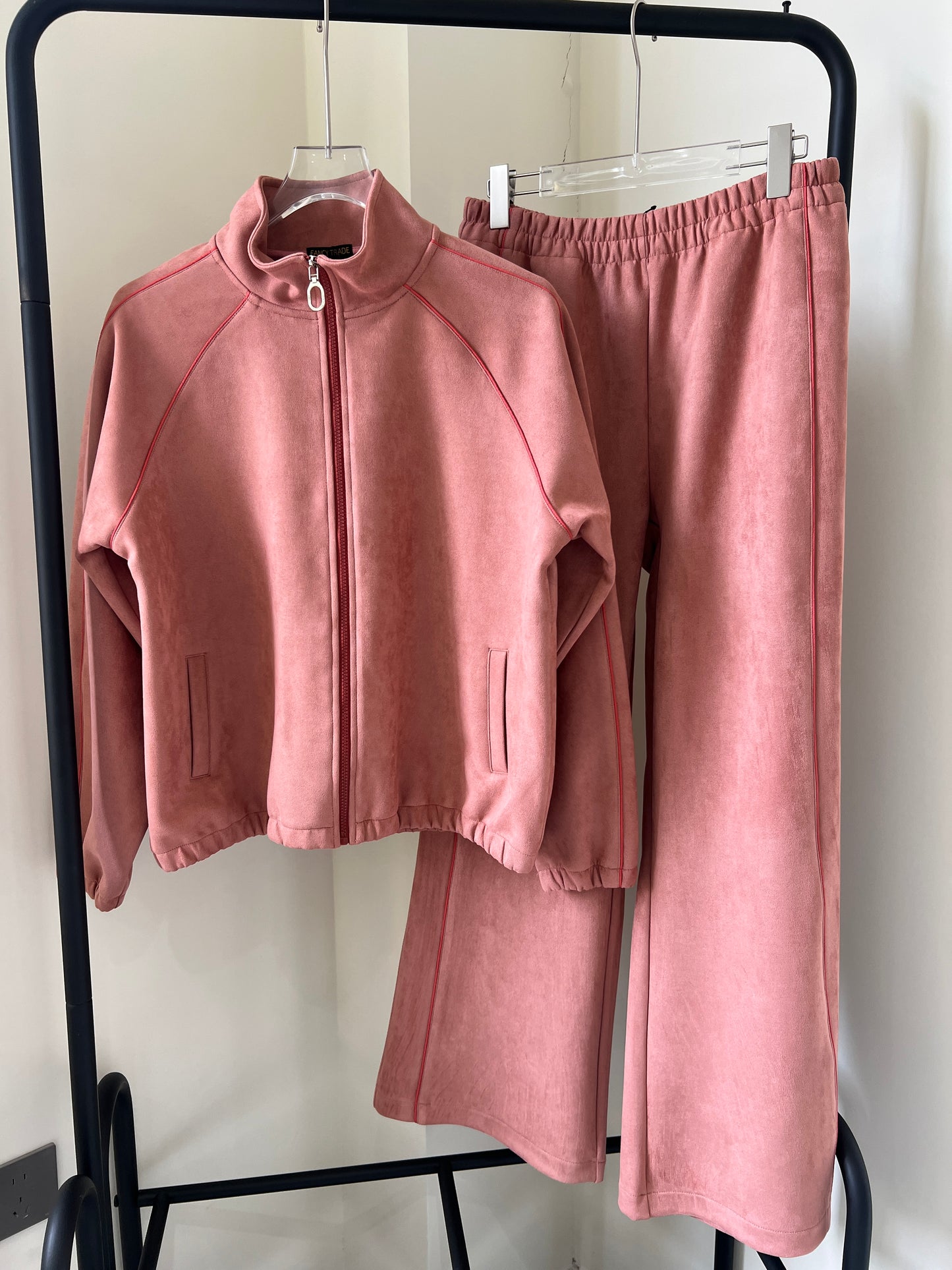 Suede Piped Long Pants