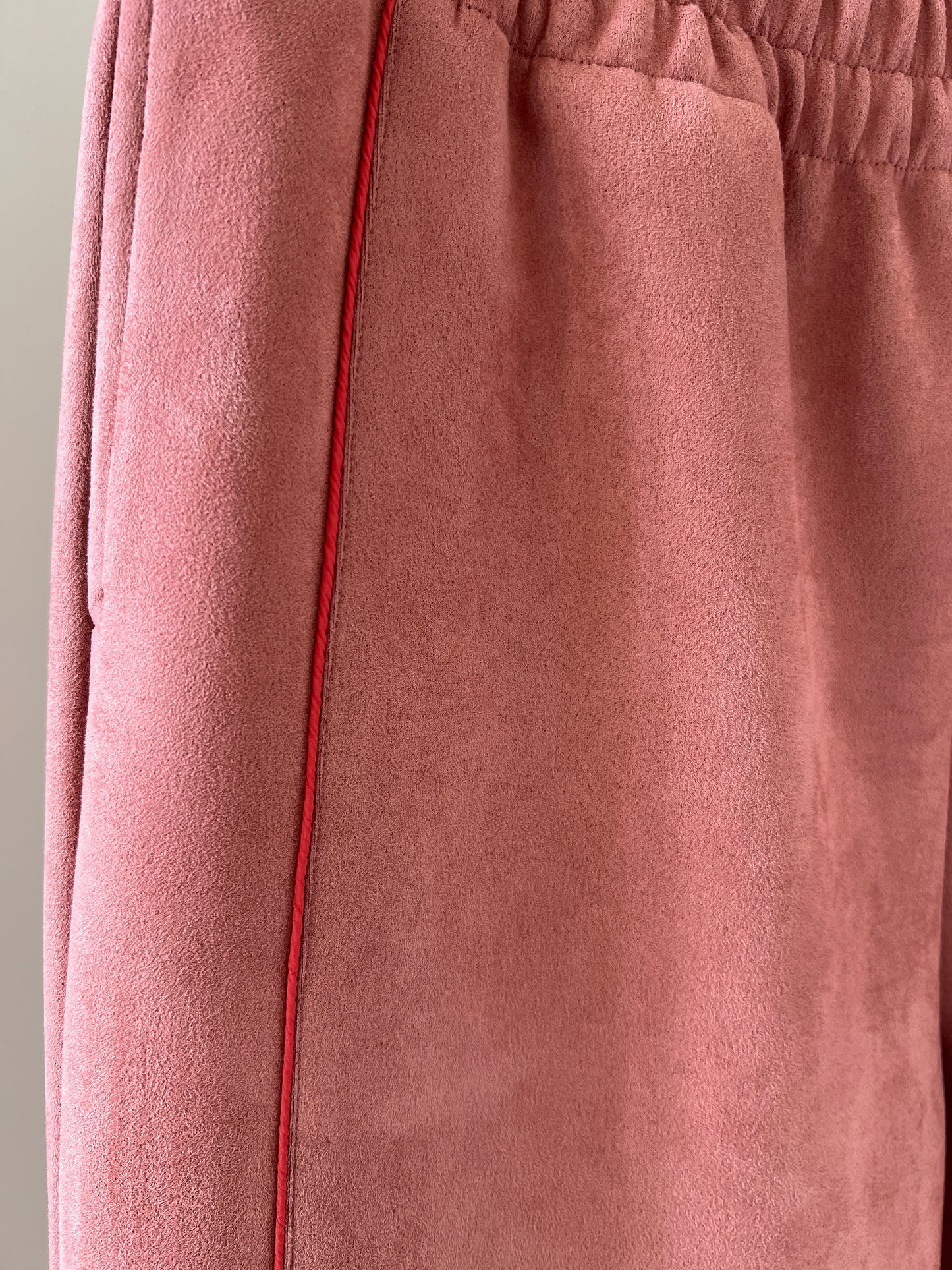 Suede Piped Long Pants
